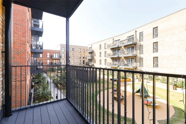 Vousden Grove, Woolwich SE28 image 7