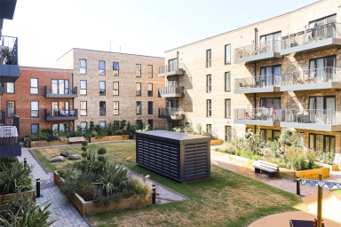 Vousden Grove, Woolwich SE28 image 12