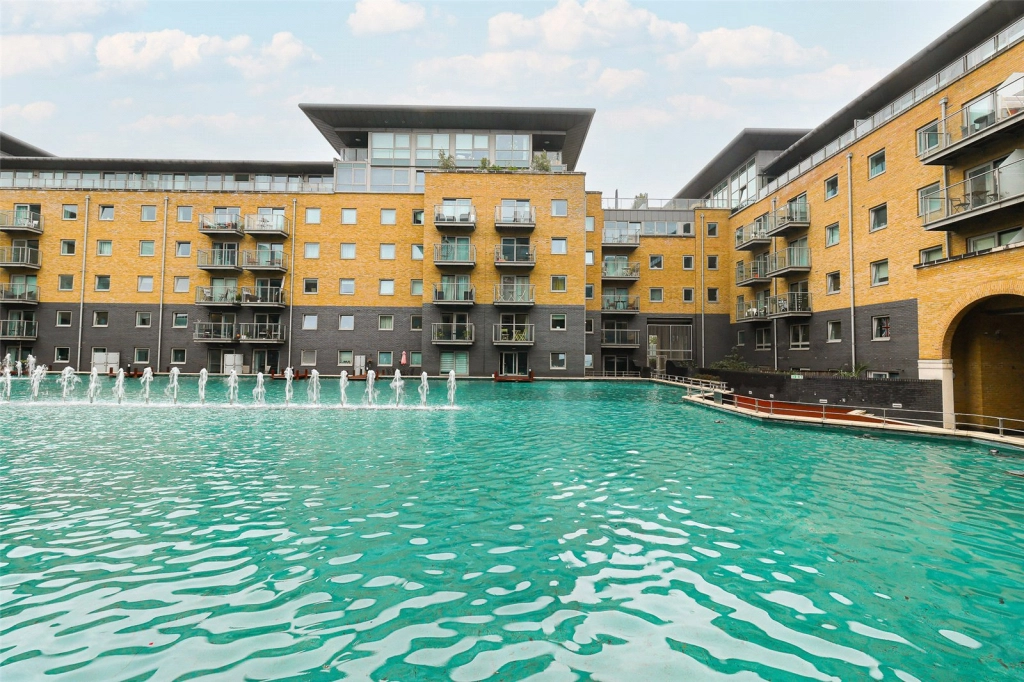 2 bedrooms apartments/flats for sale in Argyll Road, Woolwich - SE18 view 1
