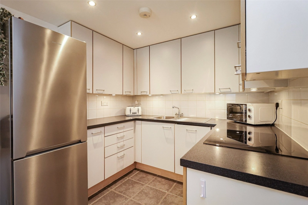 2 bedrooms apartments/flats for sale in Argyll Road, Woolwich - SE18 view 3