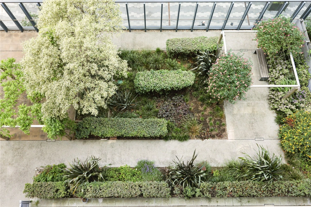 1 bedroom apartments/flats for sale in Plumstead Road, Woolwich - SE18 view 10