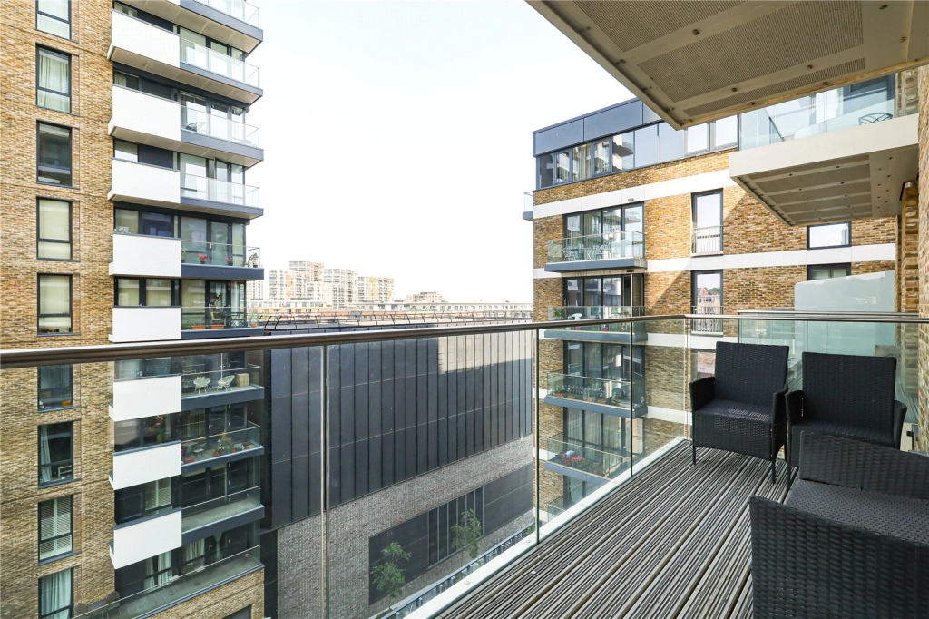 1 bedroom apartments/flats for sale in Plumstead Road, Woolwich - SE18 view 7