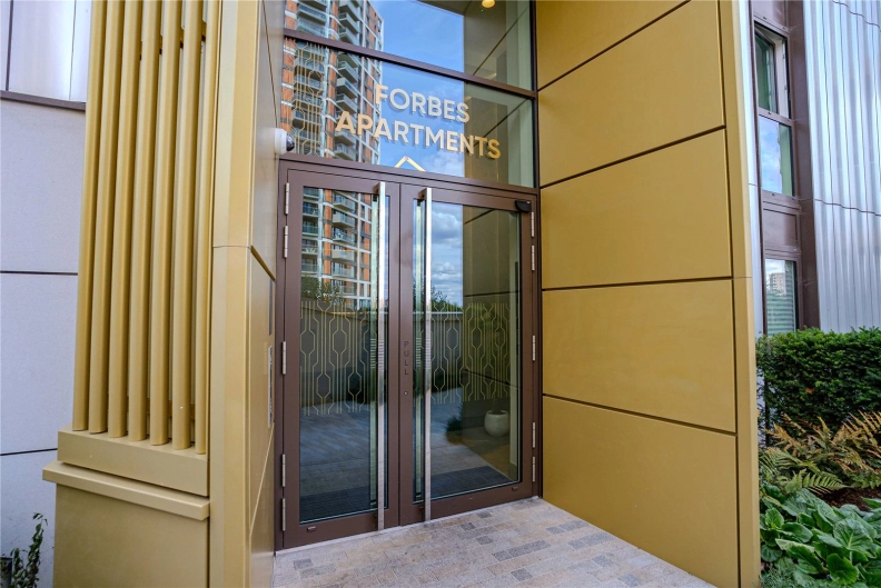 1 bedroom apartments/flats to sale in Brigadier Walk, London-image 9