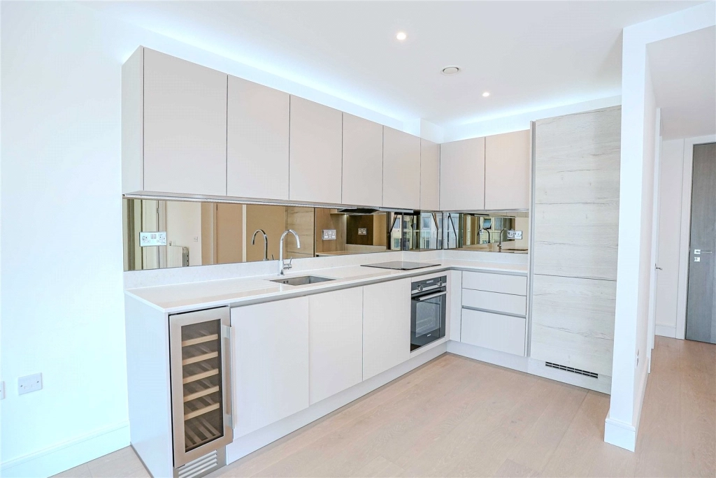 1 bedroom apartments/flats for sale in Brigadier Walk, Woolwich - SE18 view 4