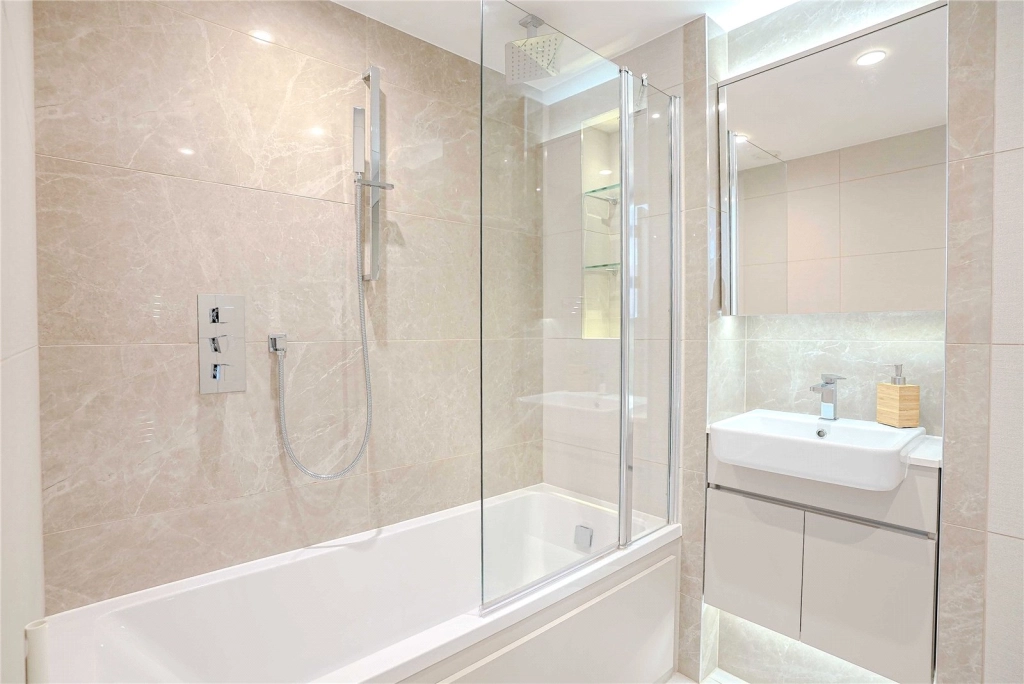 1 bedroom apartments/flats for sale in Brigadier Walk, Woolwich - SE18 view 16