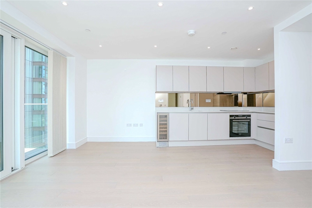 1 bedroom apartments/flats for sale in Brigadier Walk, Woolwich - SE18 view 2