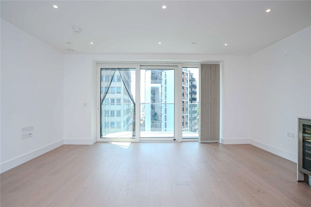 1 bedroom apartments/flats for sale in Brigadier Walk, Woolwich - SE18 view 3