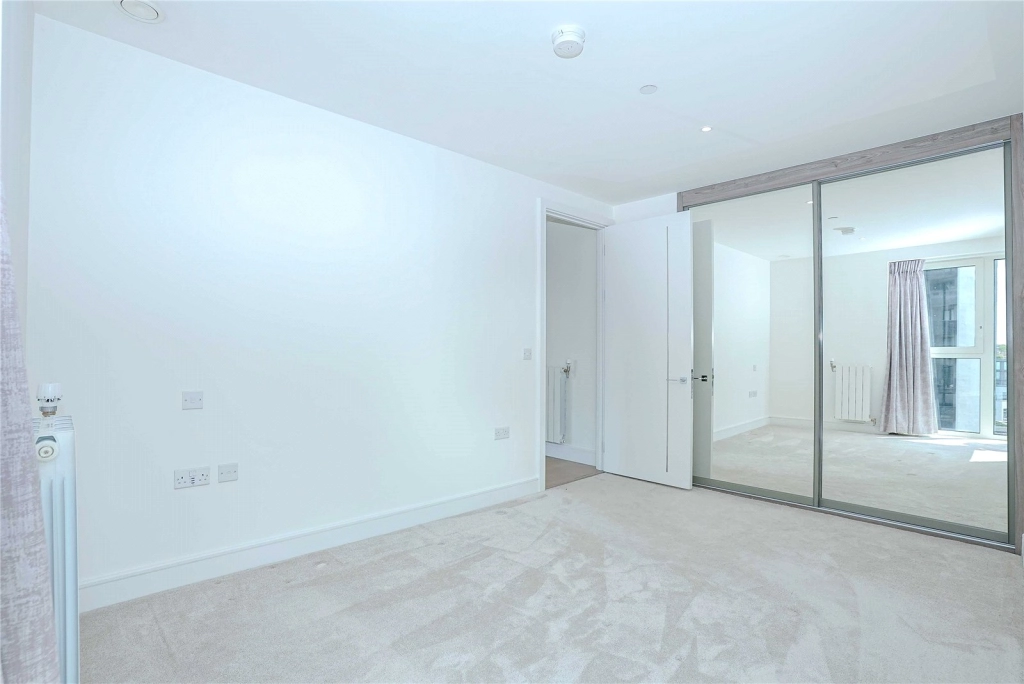 1 bedroom apartments/flats for sale in Brigadier Walk, Woolwich - SE18 view 6