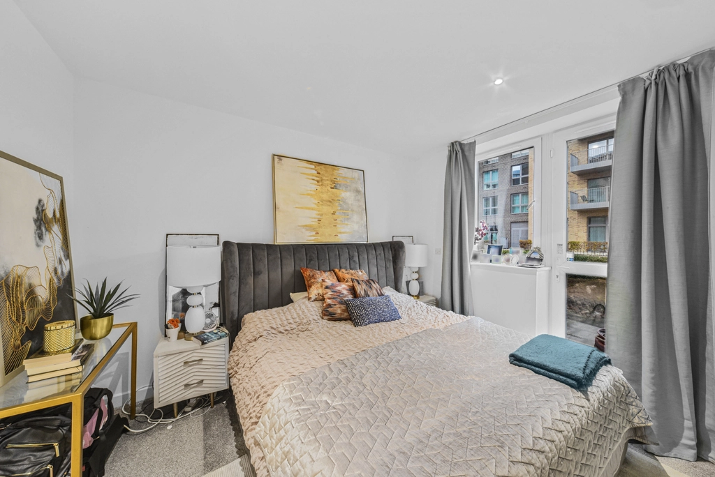 3 bedrooms apartments/flats for sale in Tudway Road, Woolwich - SE3 view 5