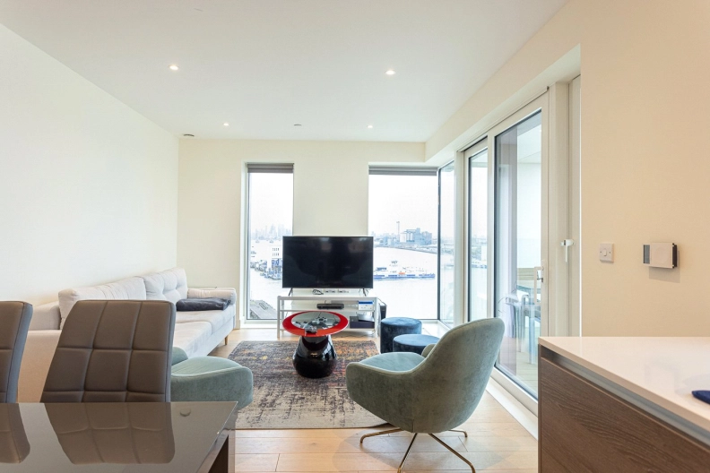 2 bedrooms apartments/flats to sale in Duke of Wellington Avenue, Woolwich-image 11