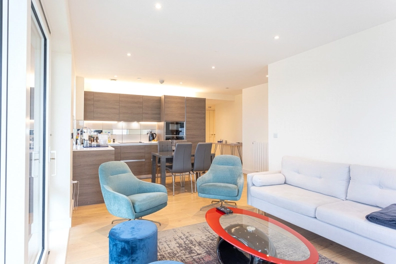 2 bedrooms apartments/flats to sale in Duke of Wellington Avenue, Woolwich-image 2