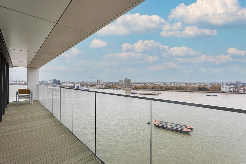 2 bedrooms apartments/flats for sale in Duke of Wellington Avenue, Woolwich - SE18 view 16