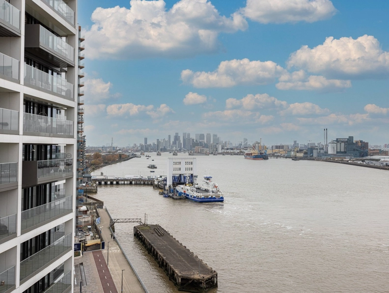 2 bedrooms apartments/flats to sale in Duke of Wellington Avenue, Woolwich-image 24
