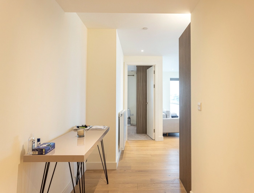 2 bedrooms apartments/flats for sale in Duke of Wellington Avenue, Woolwich - SE18 view 9