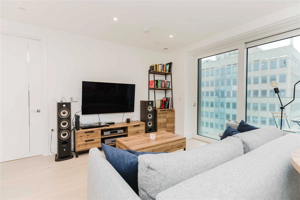 1 bedroom apartments/flats for sale in Brigadier Walk, Woolwich - SE18 view 10