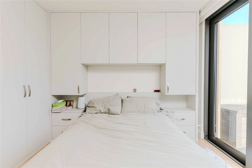 3 bedrooms apartments/flats for sale in Major Draper Street, Woolwich - SE18 view 16