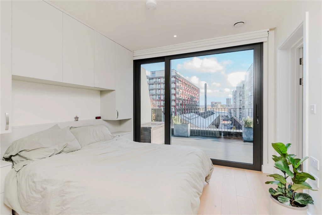 3 bedrooms apartments/flats for sale in Major Draper Street, Woolwich - SE18 view 4