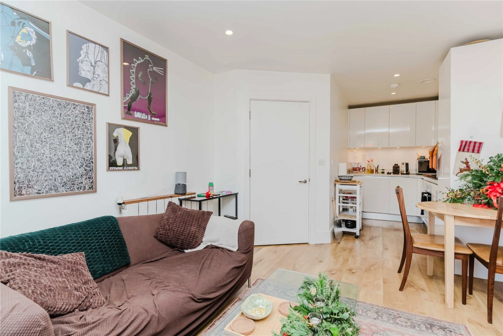 1 bedroom apartments/flats for sale in Major Draper Street, Woolwich - SE18 view 3