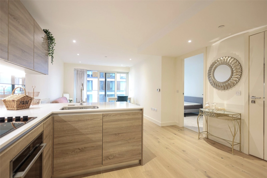 1 bedroom apartments/flats for sale in Duke of Wellington Avenue, Woolwich - SE18 view 17