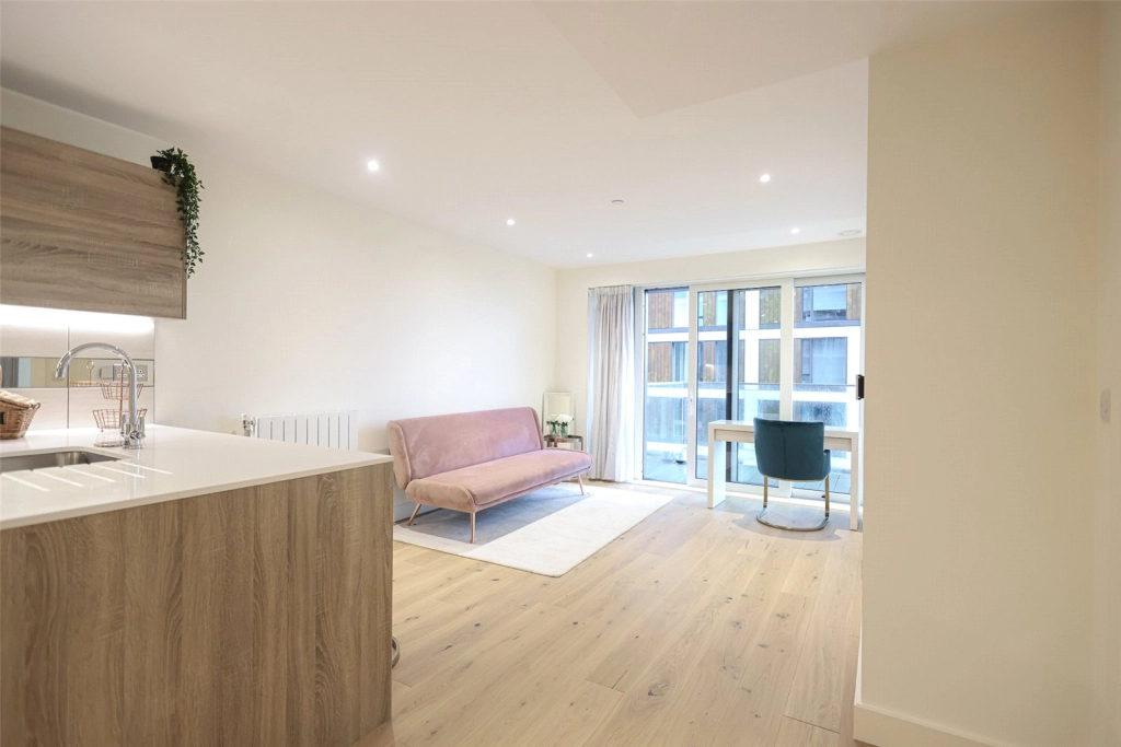 1 bedroom apartments/flats for sale in Duke of Wellington Avenue, Woolwich - SE18 view 15