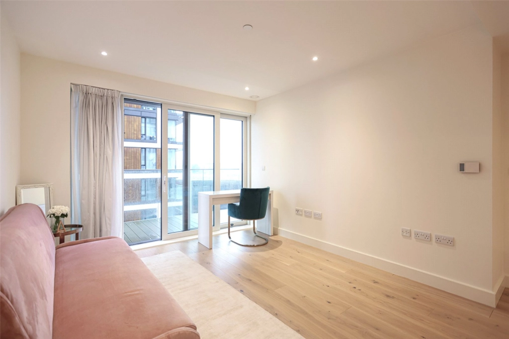 1 bedroom apartments/flats for sale in Duke of Wellington Avenue, Woolwich - SE18 view 11
