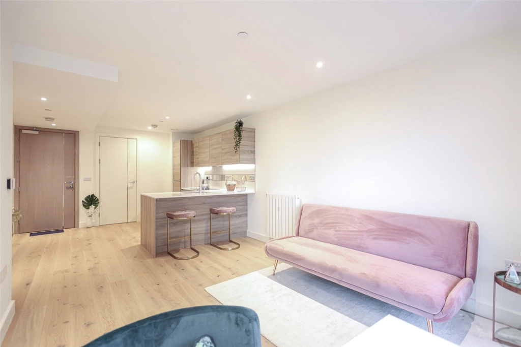 1 bedroom apartments/flats for sale in Duke of Wellington Avenue, Woolwich - SE18 view 14
