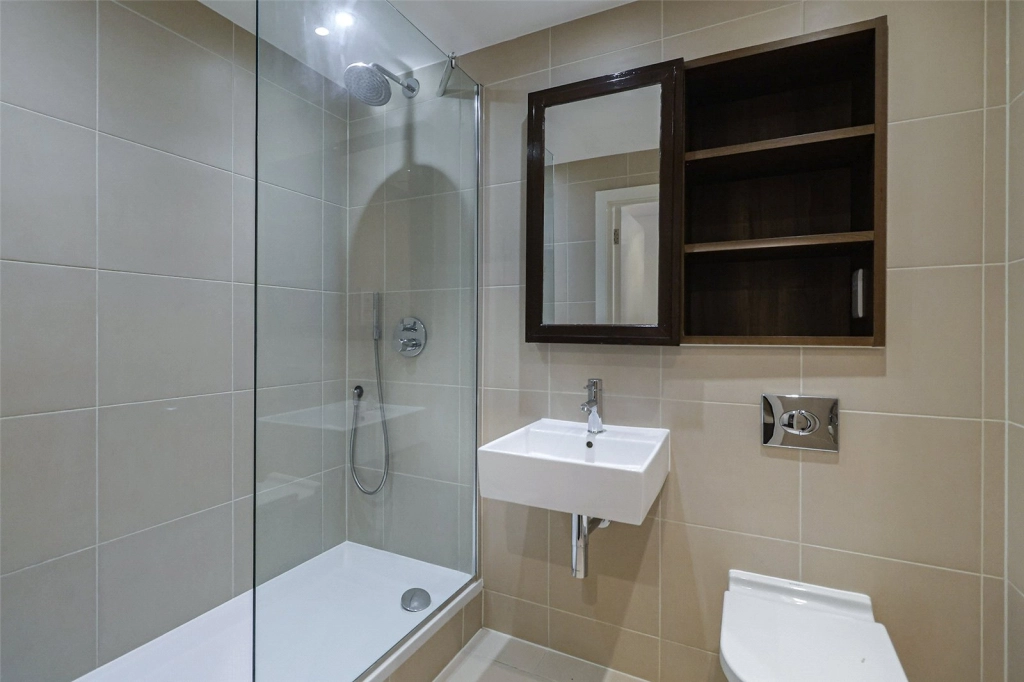 3 bedrooms apartments/flats for sale in Royal Carriage Mews, Woolwich - SE18 view 5