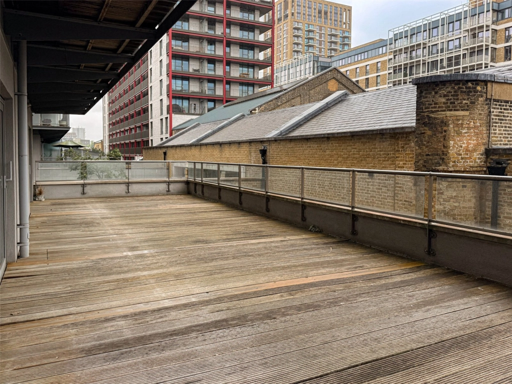 3 bedrooms apartments/flats for sale in Royal Carriage Mews, Woolwich - SE18 view 22