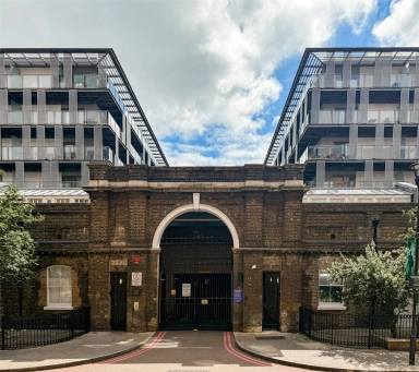 Royal Carriage Mews, Woolwich - SE18 view 1