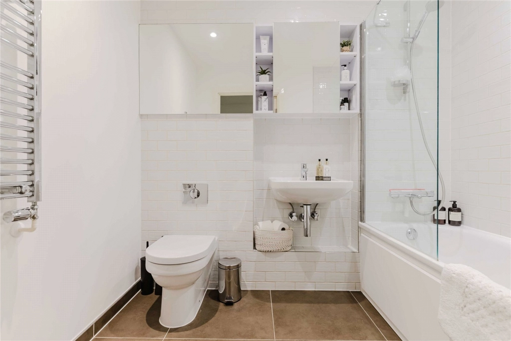 1 bedroom apartments/flats for sale in Plumstead Road, Woolwich - SE18 view 20