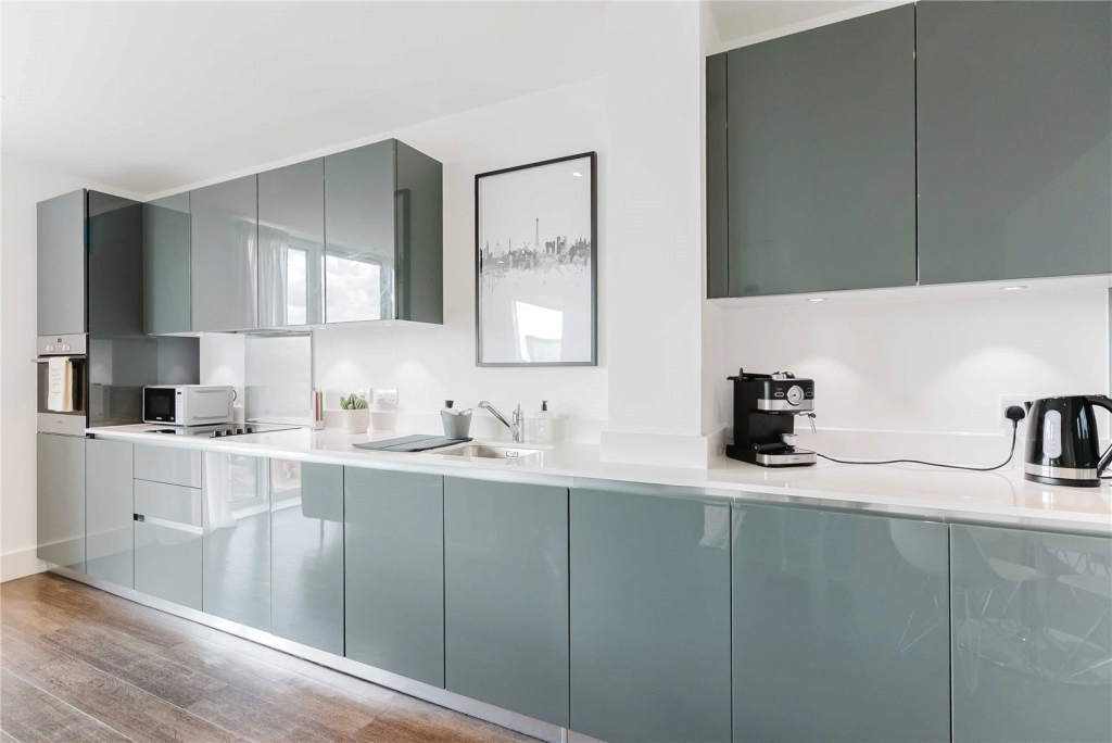 1 bedroom apartments/flats for sale in Plumstead Road, Woolwich - SE18 view 3