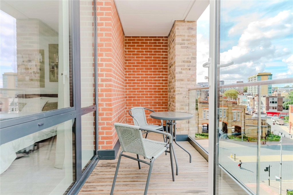 1 bedroom apartments/flats for sale in Plumstead Road, Woolwich - SE18 view 21