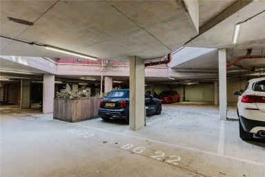 Rolfe Terrace, Woolwich - SE18 view 26