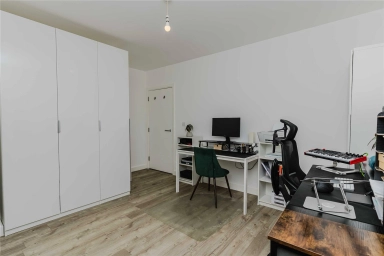 Rolfe Terrace, Woolwich - SE18 view 19