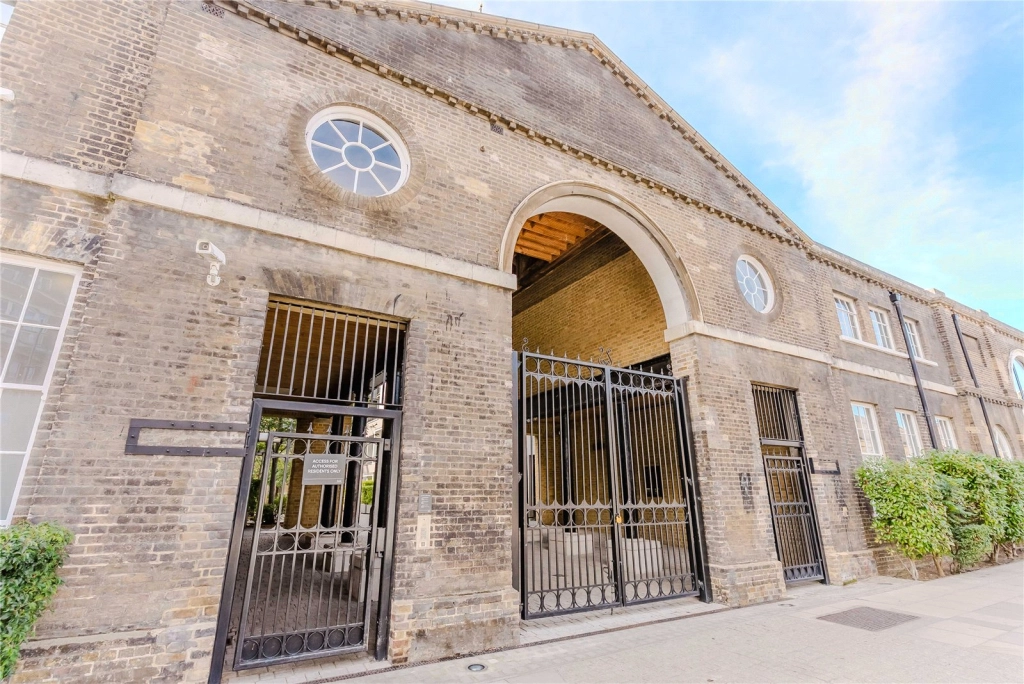 1 bedroom apartments/flats for sale in Royal Carriage Mews, Woolwich - SE18 view 19