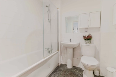 Royal Carriage Mews, Woolwich - SE18 view 16