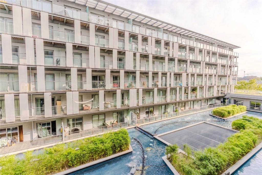 1 bedroom apartments/flats for sale in Royal Carriage Mews, Woolwich - SE18 view 24