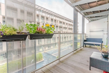 Royal Carriage Mews, Woolwich - SE18 view 7