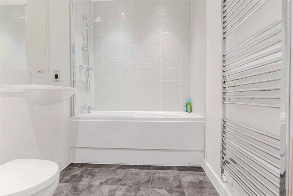 1 bedroom apartments/flats for sale in Rolfe Terrace, Woolwich - SE18 view 14