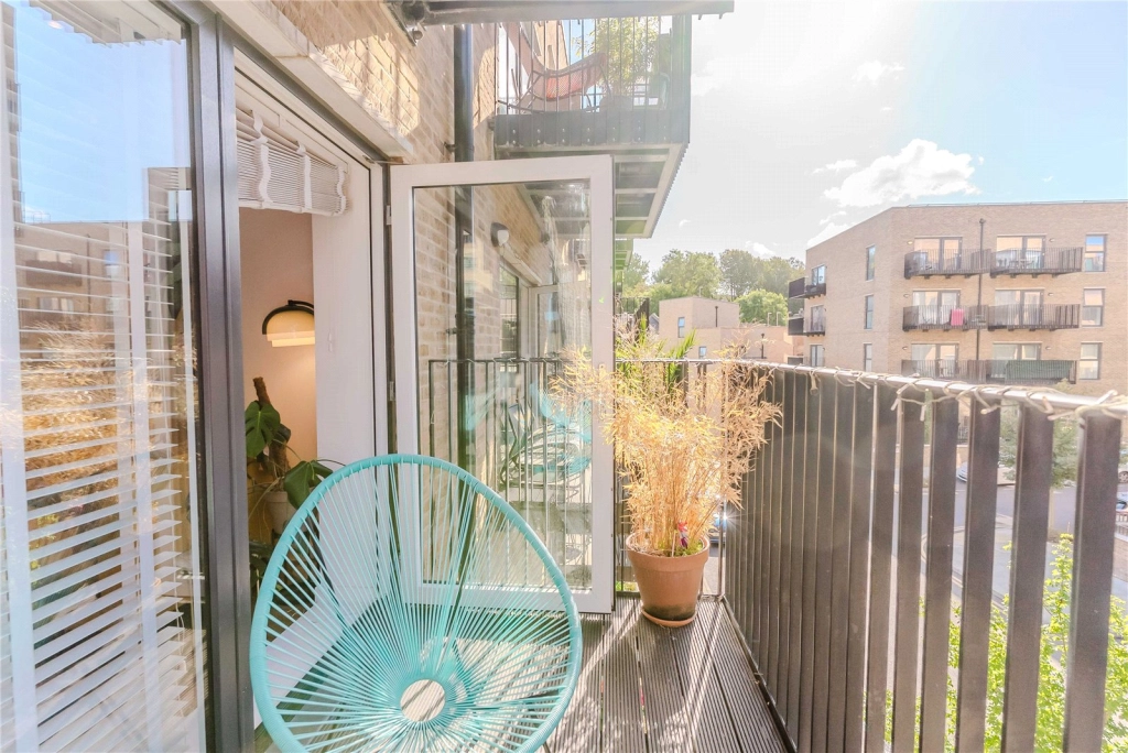 1 bedroom apartments/flats for sale in Rolfe Terrace, Woolwich - SE18 view 16