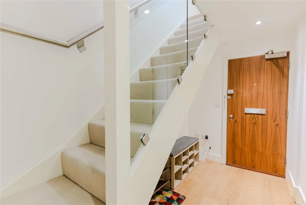 3 bedrooms apartments/flats for sale in Cadogan Road, Woolwich - SE18 view 9