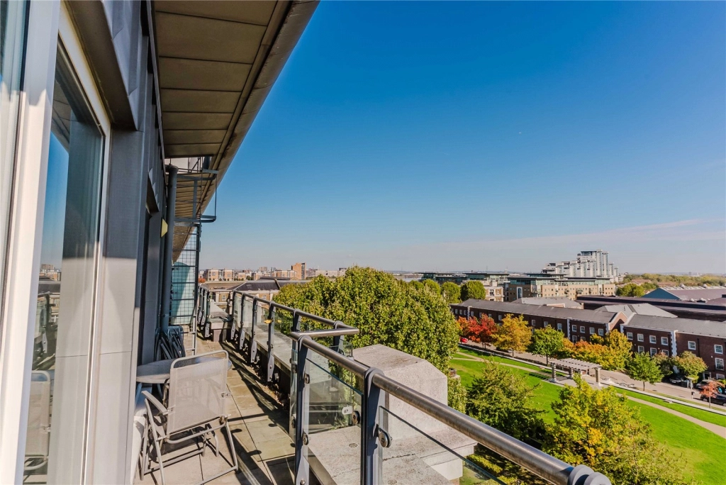 3 bedrooms apartments/flats for sale in Cadogan Road, Woolwich - SE18 view 25