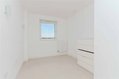 Cadogan Road, Woolwich - SE18 view 6