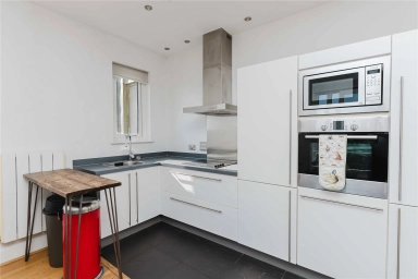 Cadogan Road, Woolwich - SE18 view 14