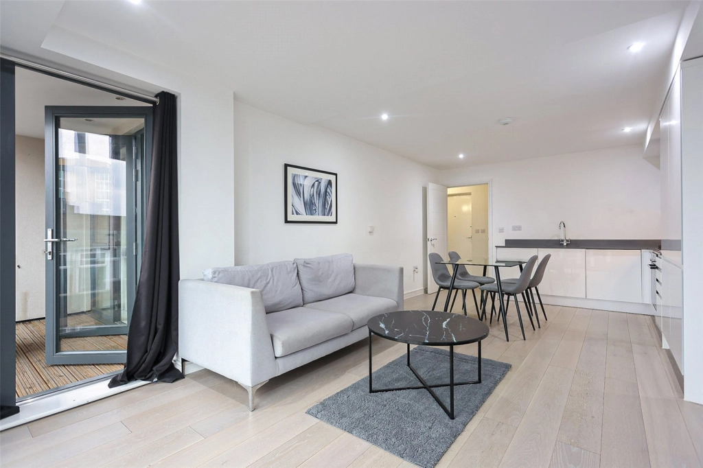 1 bedroom apartments/flats for sale in Polytechnic Street, Woolwich - SE18 view 2