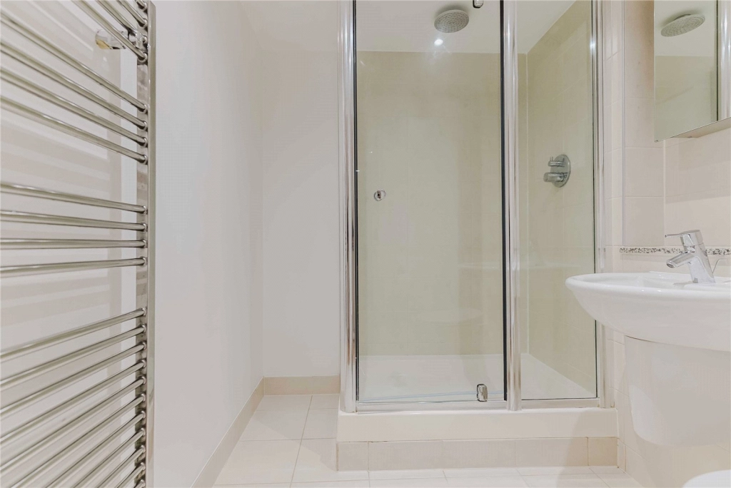 2 bedrooms apartments/flats for sale in Woolwich, Argyll Road - SE18 view 19