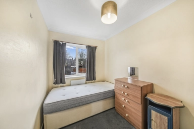 Troughton Road, New Charlton - SE7 view 5