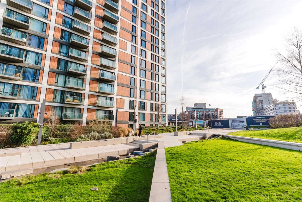 2 bedrooms apartments/flats for sale in Duke of Wellington Avenue, Woolwich - SE18 view 21