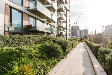 Duke of Wellington Avenue, Woolwich - SE18 view 23