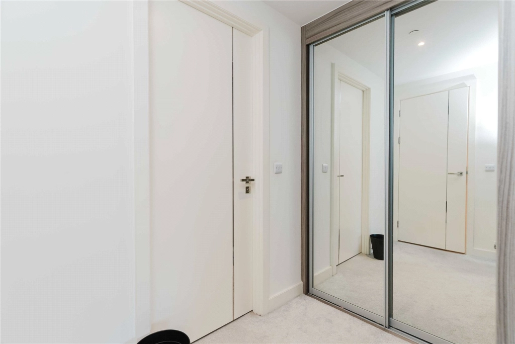 2 bedrooms apartments/flats for sale in Duke of Wellington Avenue, Woolwich - SE18 view 20